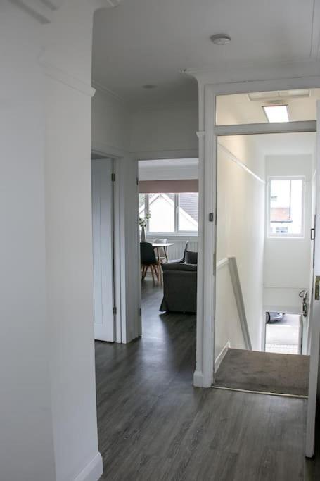 Appartement Stylish Retreat In Leigh-On-Sea à Southend-on-Sea Extérieur photo
